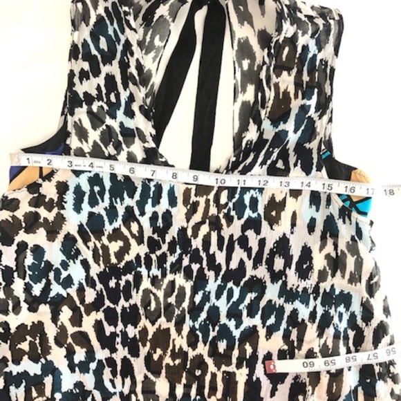 2 for $10 🛍️ Tracy Reese 100% Silk Animal/Geo Print Top P - Picture 7 of 7
